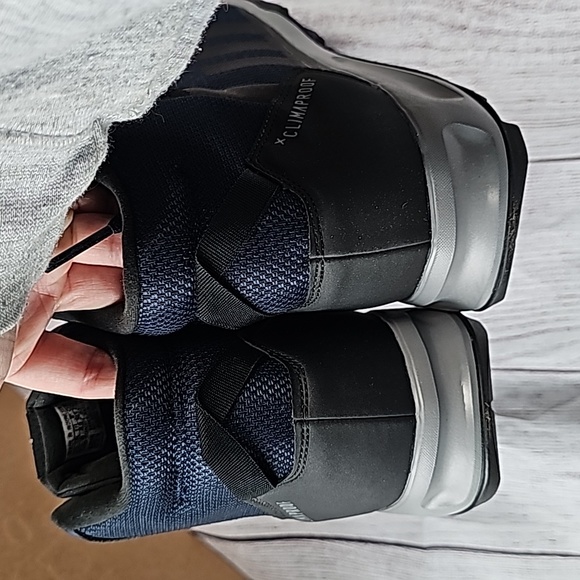 NWT adidas 8.5 outdoor Terrex Mid ClimaProof Snow boots - Picture 5 of 6